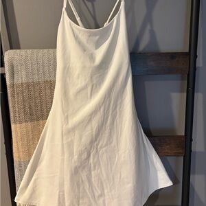 HALARA White Sleeveless Top